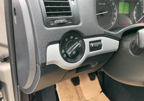 Skoda Octavia cena 16800 przebieg: 220000, rok produkcji 2007 z Kłodzko małe 497